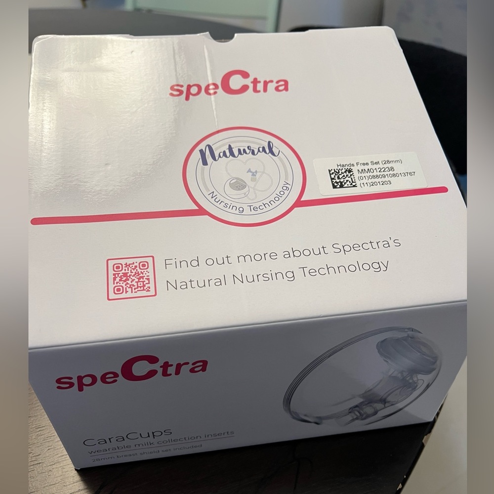 Spectra CaraCups for pumping. NEW IN BOX